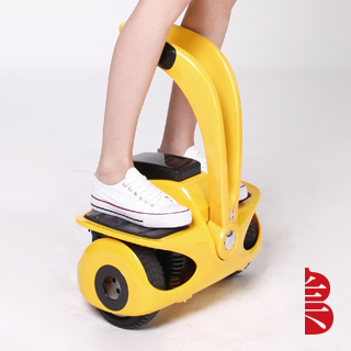 两轮自平衡易步车Robin-M1