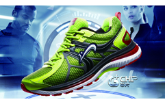 贵人鸟芯片跑鞋